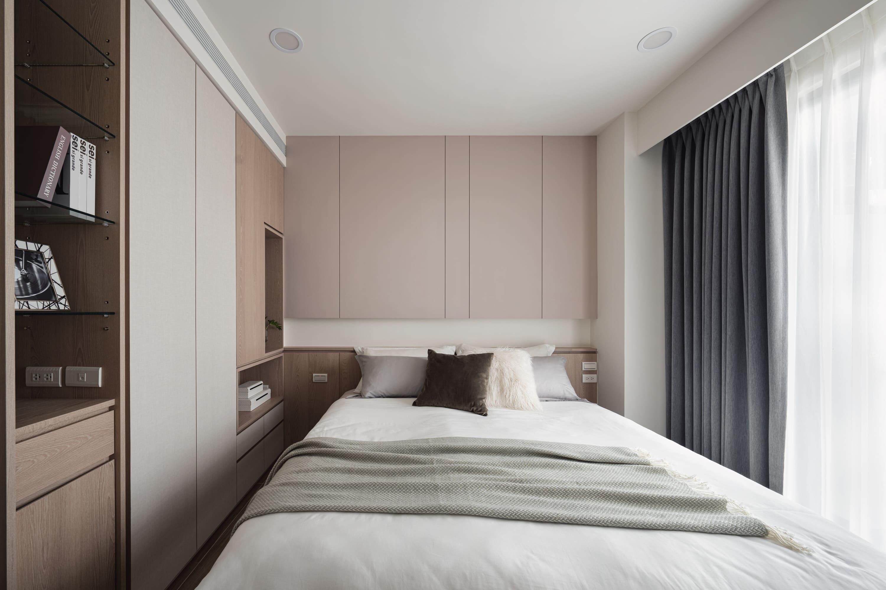 北歐/極簡主臥風格示例（影響預算的材質與作法）